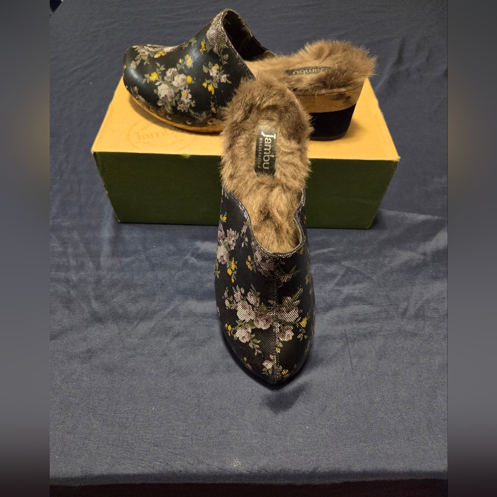 Jambu Black Floral Mules with Faux Fur - Picture 2 of 11